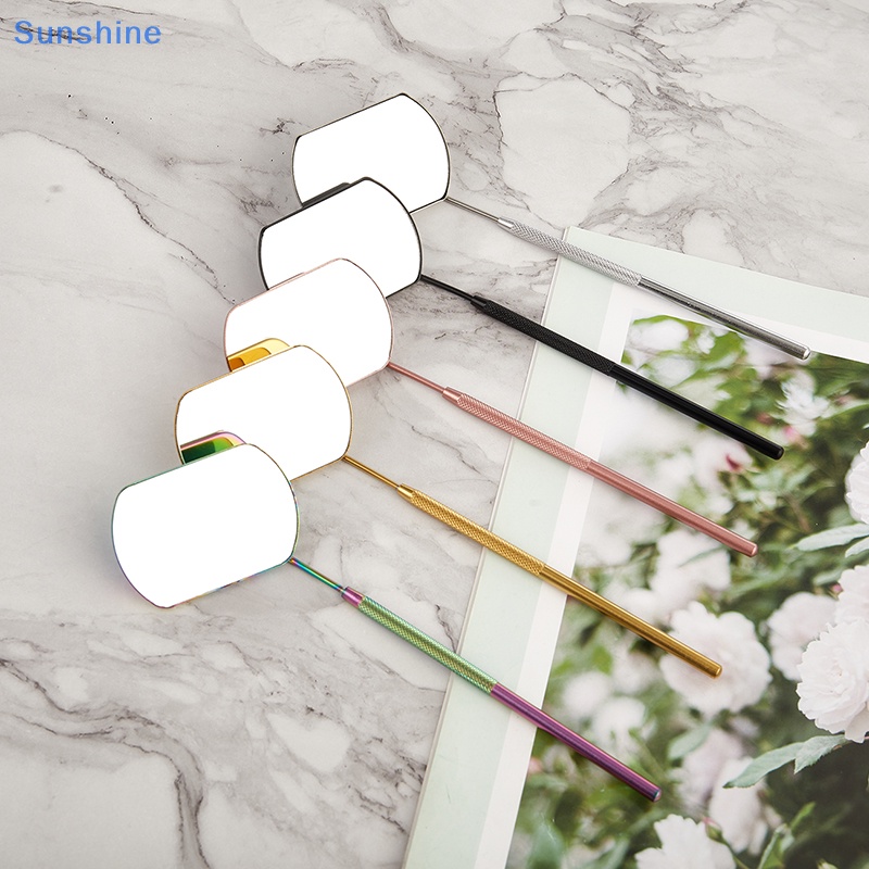 1 Gương Trang Điểm Có Tay Cầm Dài Tiện Lợi