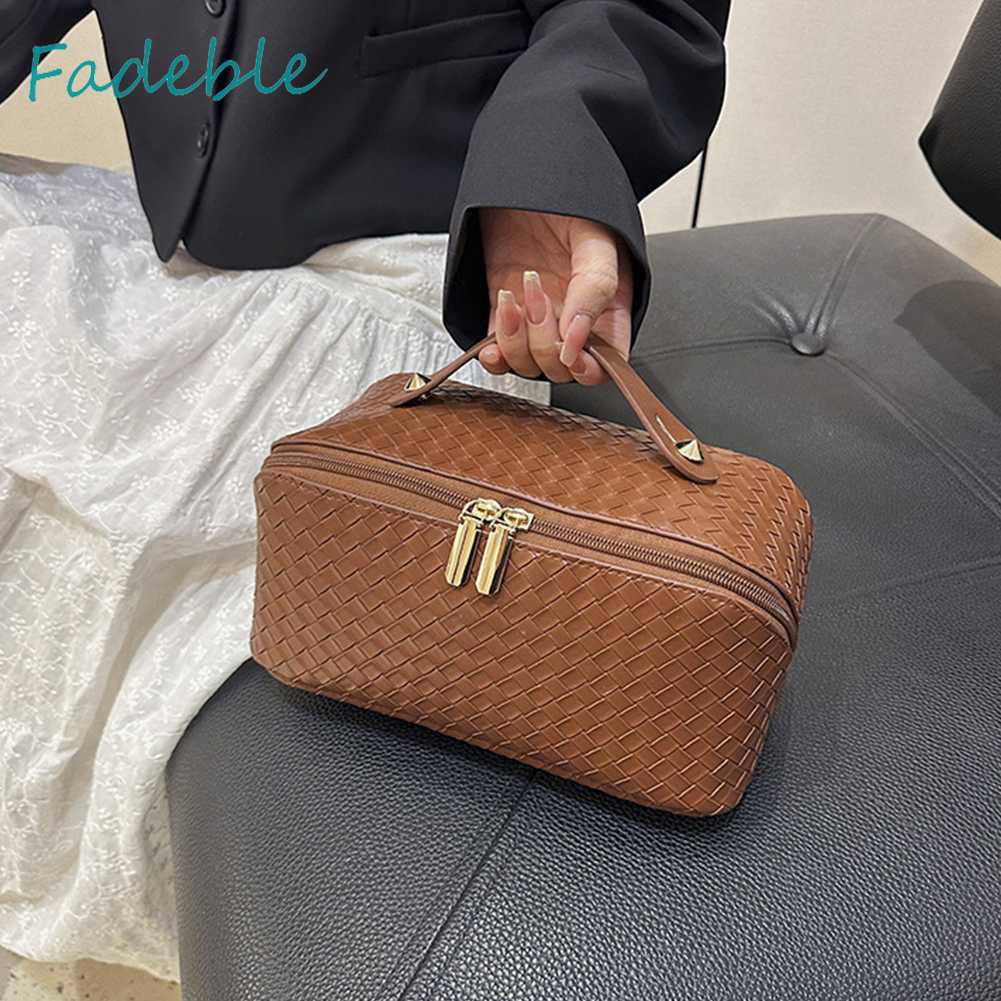 Pu Túi Đựng Mỹ Phẩm Sức Chứa Lớn Tiện Lợi Dễ Sử Dụng