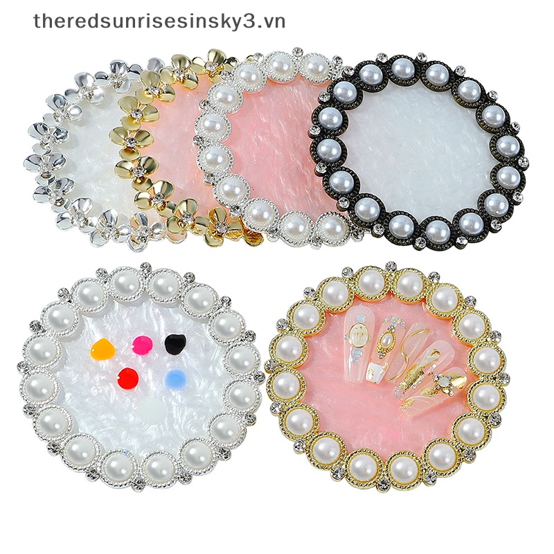 Khung Trưng Bày Móng Tay Giả Ngọc Trai Thời Trang