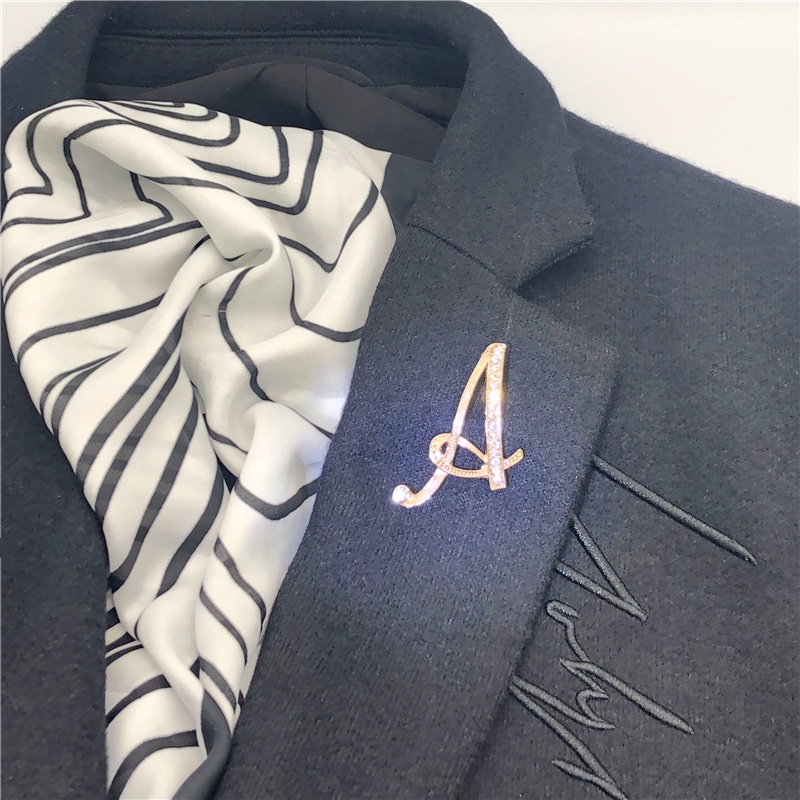 Ghim Cài Áo Hình Chữ Cái Đính Đá Nhân Tạo Thời Trang