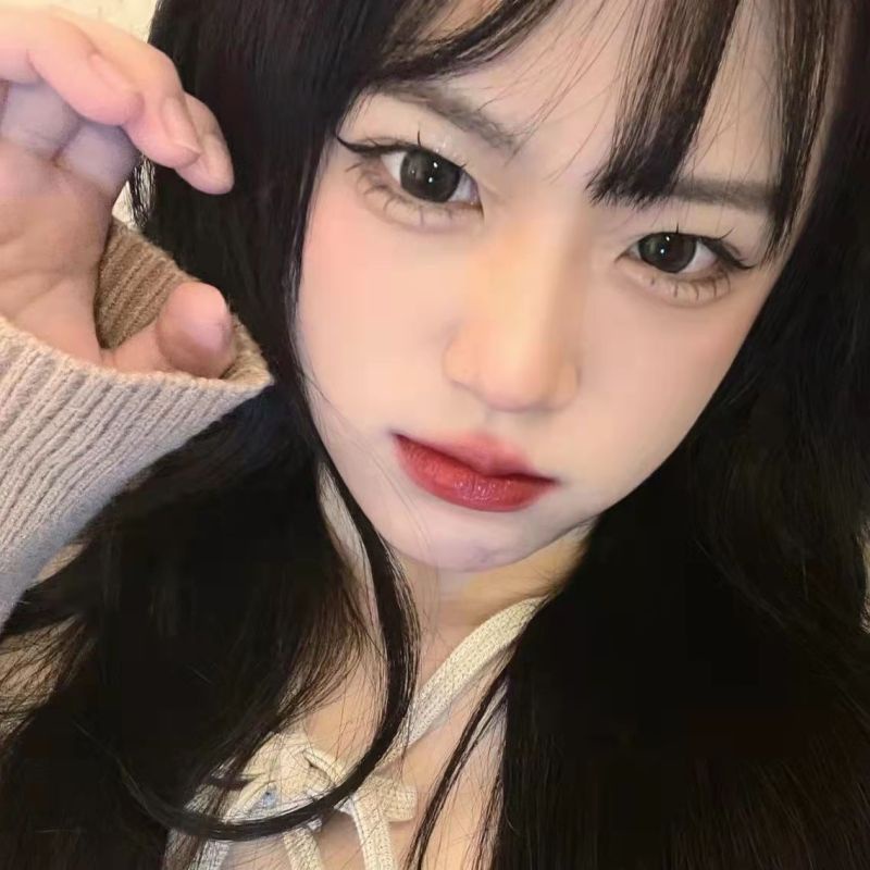 Set 2 Bút Kẻ Mắt Chống Nước Chống Mồ Hôi Tiện Dụng