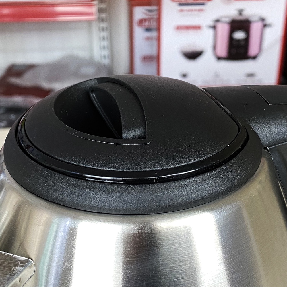 Ấm siêu tốc inox Thái Lan MALANDA LK-1318 dung tích 2L, thân ấm inox 304 không hoen rỉ, tự ngắt an toàn khi hết nước