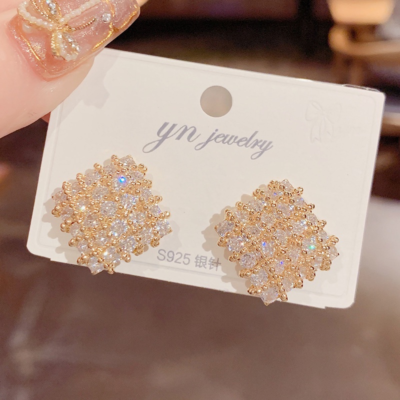 Bông Tai Hình Vuông Đính Đá Zircon Thời Trang Nhật Hàn
