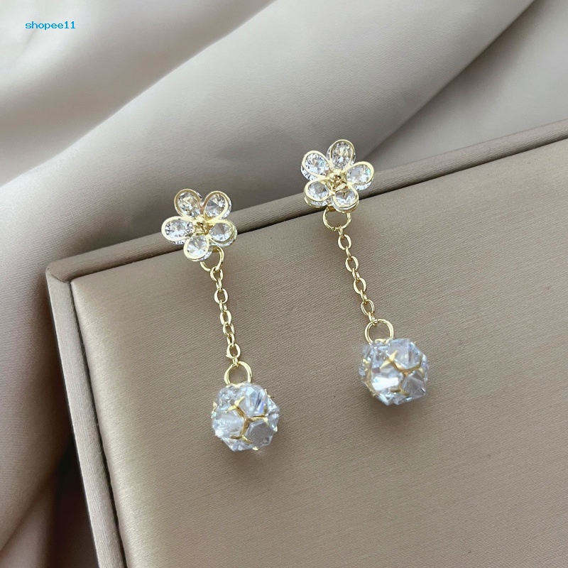 Bông Tai Hình Hoa Đính Đá Zircon Lấp Lánh Thanh Lịch