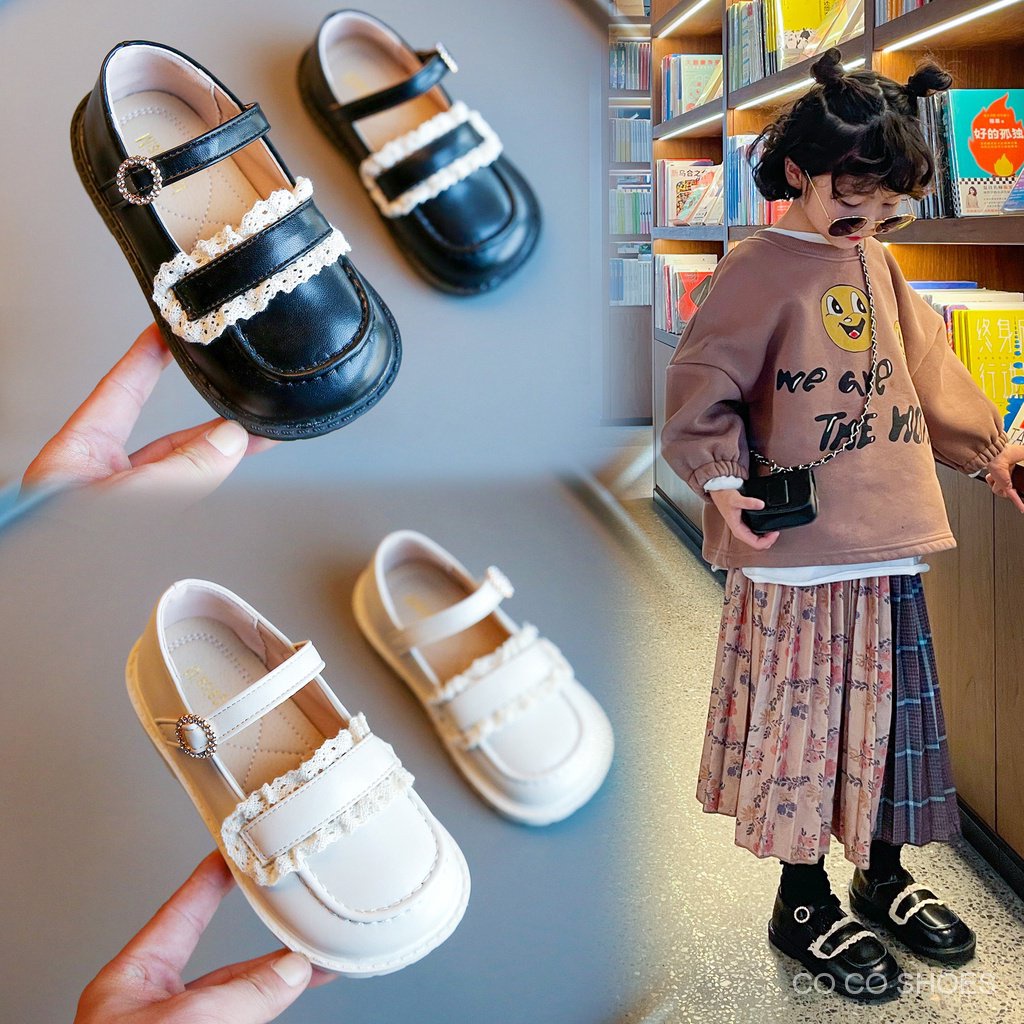 Giày trẻ em 2023 mùa xuân hè phong cách mới ren ren cô gái đơn giản giày da nhỏ nữ em bé trung bình giày trẻ em nhỏ