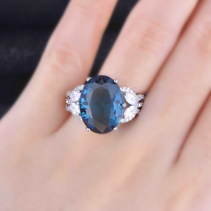 Nhẫn Đính Hôn Đính Kim Cương Nhân Tạo Hình Oval Màu Vàng / Xanh Dương Sang Trọng Chất Lượng Cao Cho Nữ