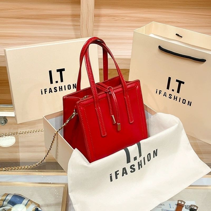 Túi Đeo Chéo Zara Hình Đôi Cánh Thời Trang Sang Trọng Cho Nữ