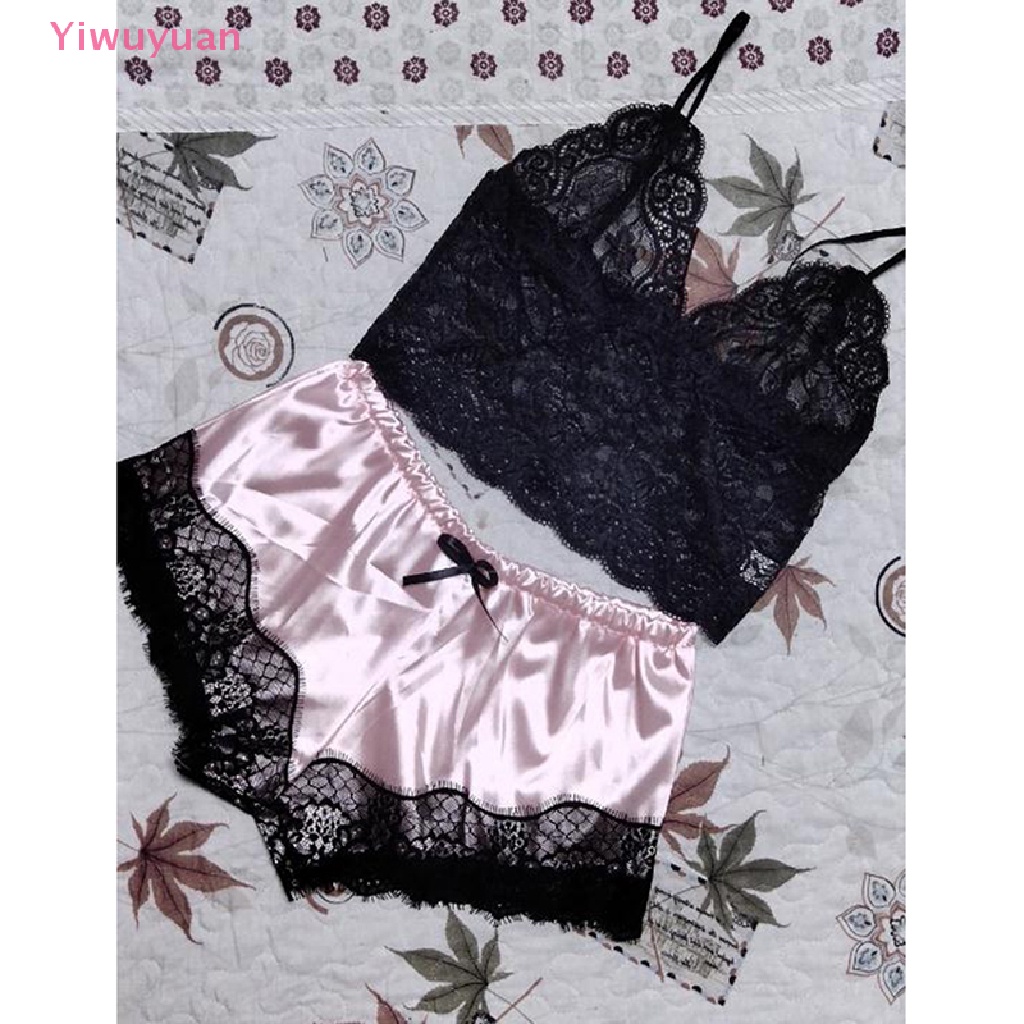 Bộ Đồ Ngủ 2 Món Gồm Áo Phối Ren Và Quần Short Gợi Cảm Mới