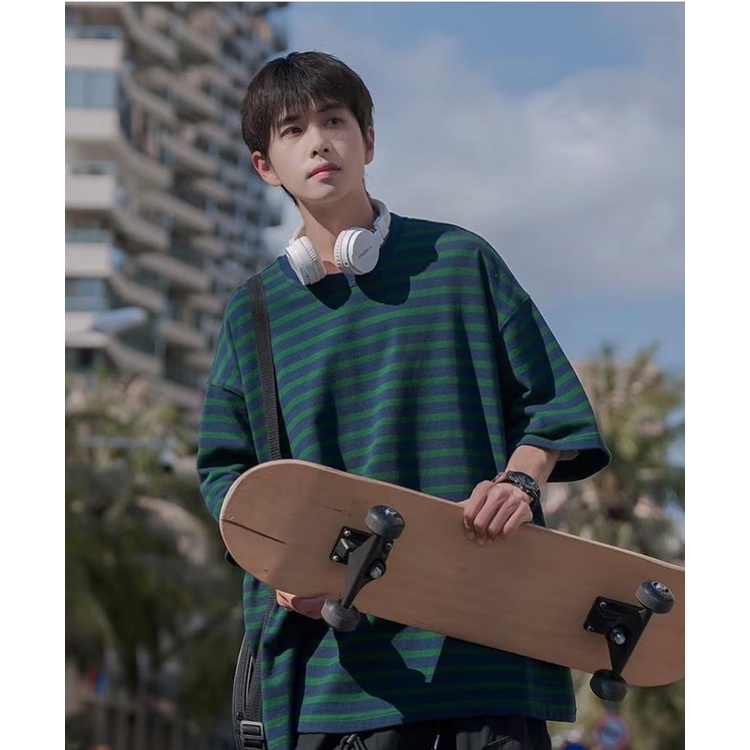 Áo Thun Tay Ngắn Oversize Họa Tiết Kẻ Sọc Màu Xanh Lá Phong Cách Nhật Bản Thời Trang Cho Nam Size M-5XL