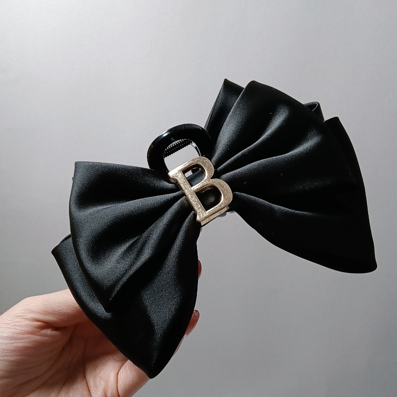 Kẹp Tóc Hình Nơ Bằng Satin Hai Mặt In Chữ B / Cá Mập Màu Đen Thời Trang Cho Nữ