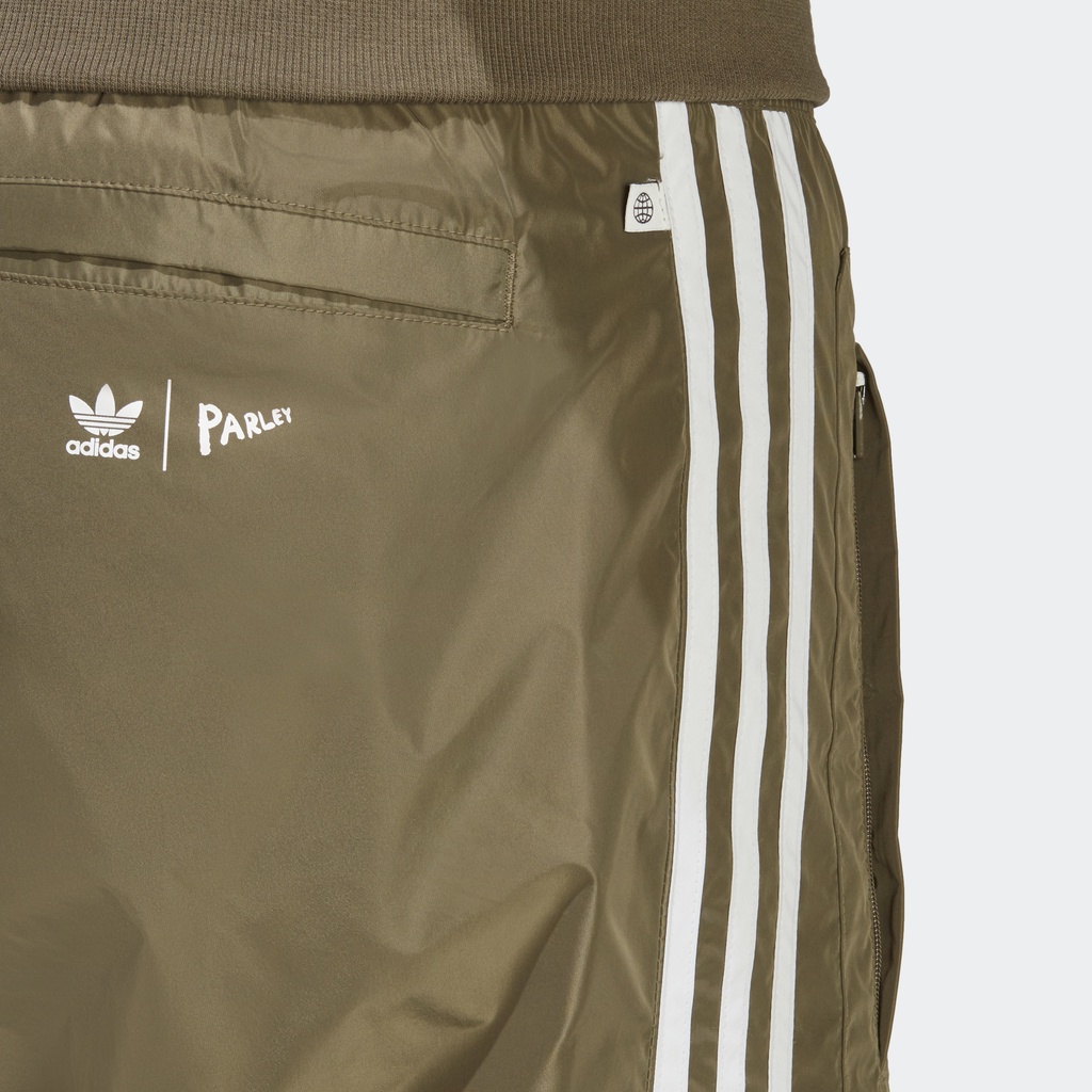 Adidas Phong cách sống Quần Track Pant Parley Adicolor Nam màu xanh lá HS2088