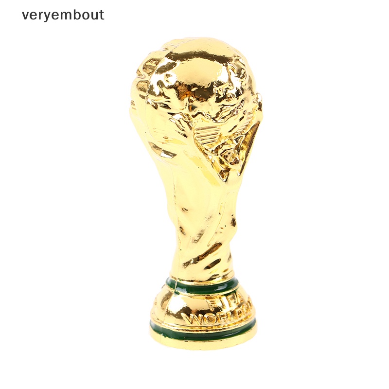 Ut Móc Khóa Hình Nhà Vô Địch Bóng Đá Mini Để Bàn Trang Trí n