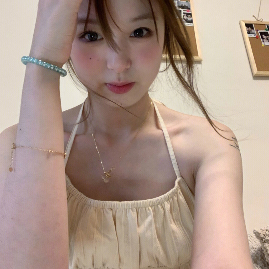 Đồ ngủ Hai Dây Dáng Ngắn Phong Cách Pháp Thời Trang Mùa Hè Hàng Mới Dành Cho Bạn Nữ