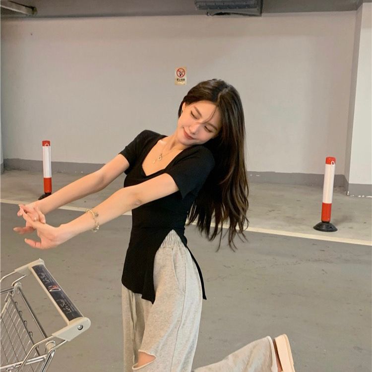 COZOK Áo Thun Ngắn Tay Cổ Vuông Xẻ Tà Thời Trang Retro Cá Tính