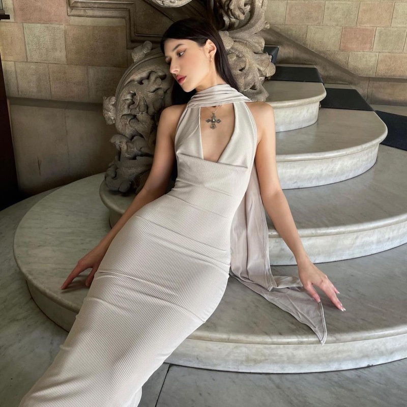 Đầm Nữ Hai Dây Hở Lưng Màu Trơn