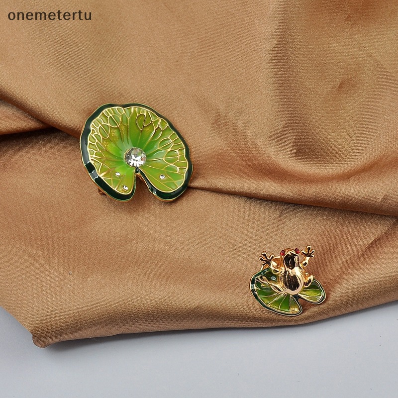Bộ 2 Ghim Cài Áo Hình Lá Sen / Ếch Đính Đá Thời Trang Cho Nữ
