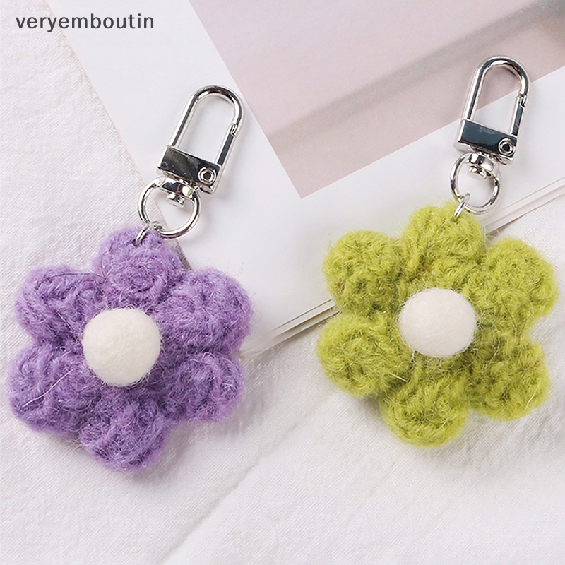 Móc Khóa Hình Bông Hoa Đan Len Màu Sắc Ngọt Ngào Xinh Xắn