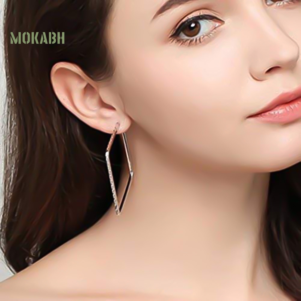 Bông Tai Hình Vuông Thiết Kế Đục Lỗ Thời Trang Sang Trọng Cho Nữ