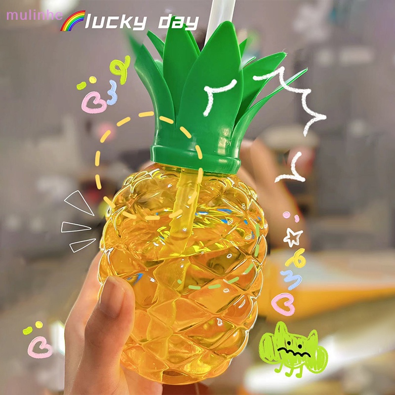 Bình Uống Nước 500ml Có Ống Hút Hình Quả Dâu Dễ Thương