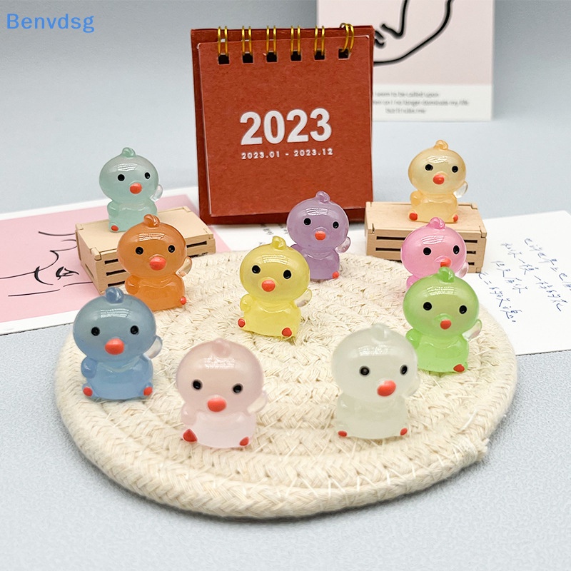 Bộ 2 Tượng Gà Con Bằng Nhựa Phát Quang Trang Trí Tiểu Cảnh