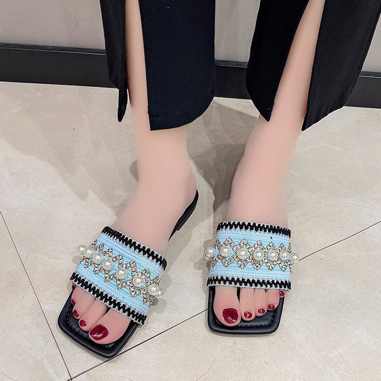 Dép Sandal 9JHV Hở Ngón Mũi Vuông Đính Ngọc Trai Nhiều Màu Sắc Dành Cho Nữ