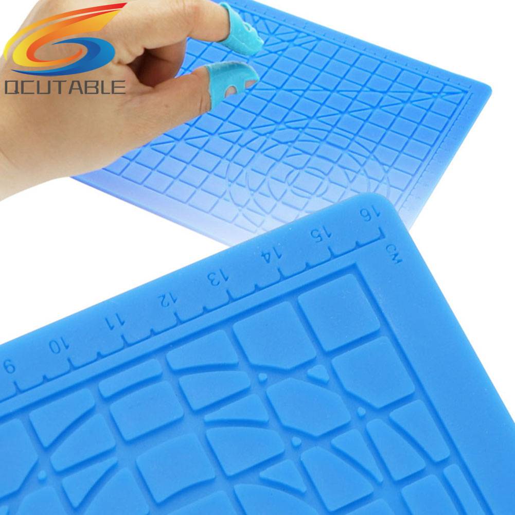 Thảm Vẽ 3D Bằng Silicone Kèm Nắp Đậy Ngón Tay Tiện Dụng