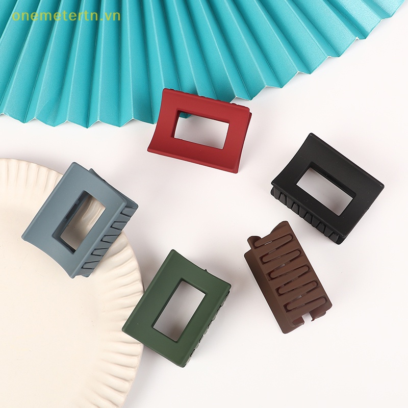 Kẹp Tóc Càng Cua Bằng Nhựa Họa Tiết Hoa Hình Học Kích Thước Lớn Cho Nữ