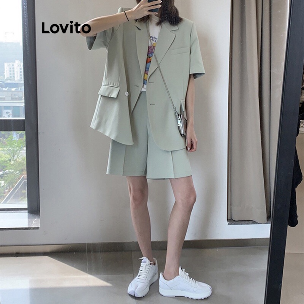 Lovito Bộ quần short có cổ phía trước cài nút đơn giản dành cho nữ LNA09341 (Màu xanh lợt)