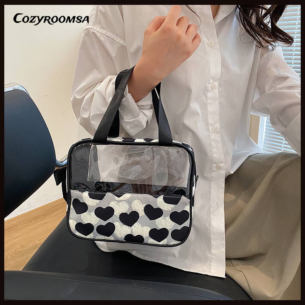 Túi Đựng Đồ Trang Điểm Màu Trắng Đen In Họa Tiết Trái Tim