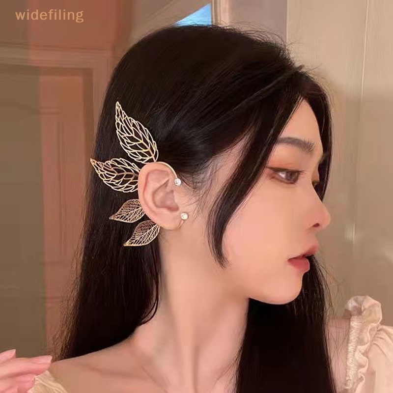 1 Bông Tai Đeo Vành Tai Hình Lá Phong Rỗng Đính Đá Zircon Thời Trang Cho Nữ