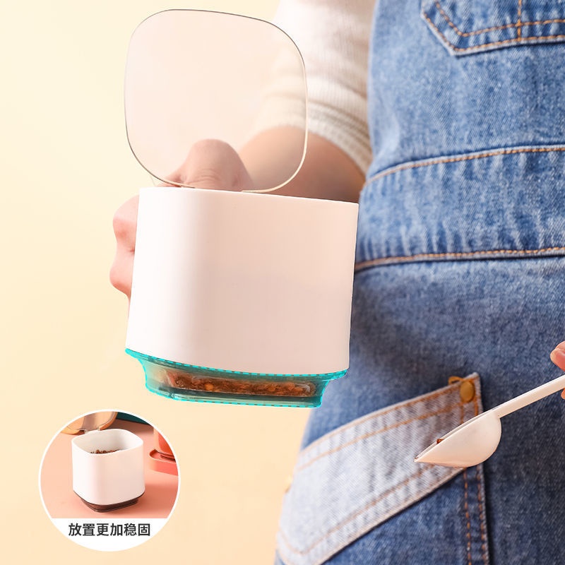 A - LIFE Hộp Đựng Gia Vị Nhiều Ngăn Kèm Muỗng Tiện Dụng Cho Nhà Bếp