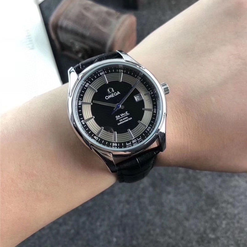 Đồng Hồ Quartz Nam Hiển Thị Ngày Với Dây Đeo Da OGA