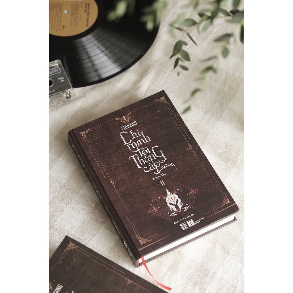 Sách Chỉ mình tôi thăng cấp - Bản Quyền