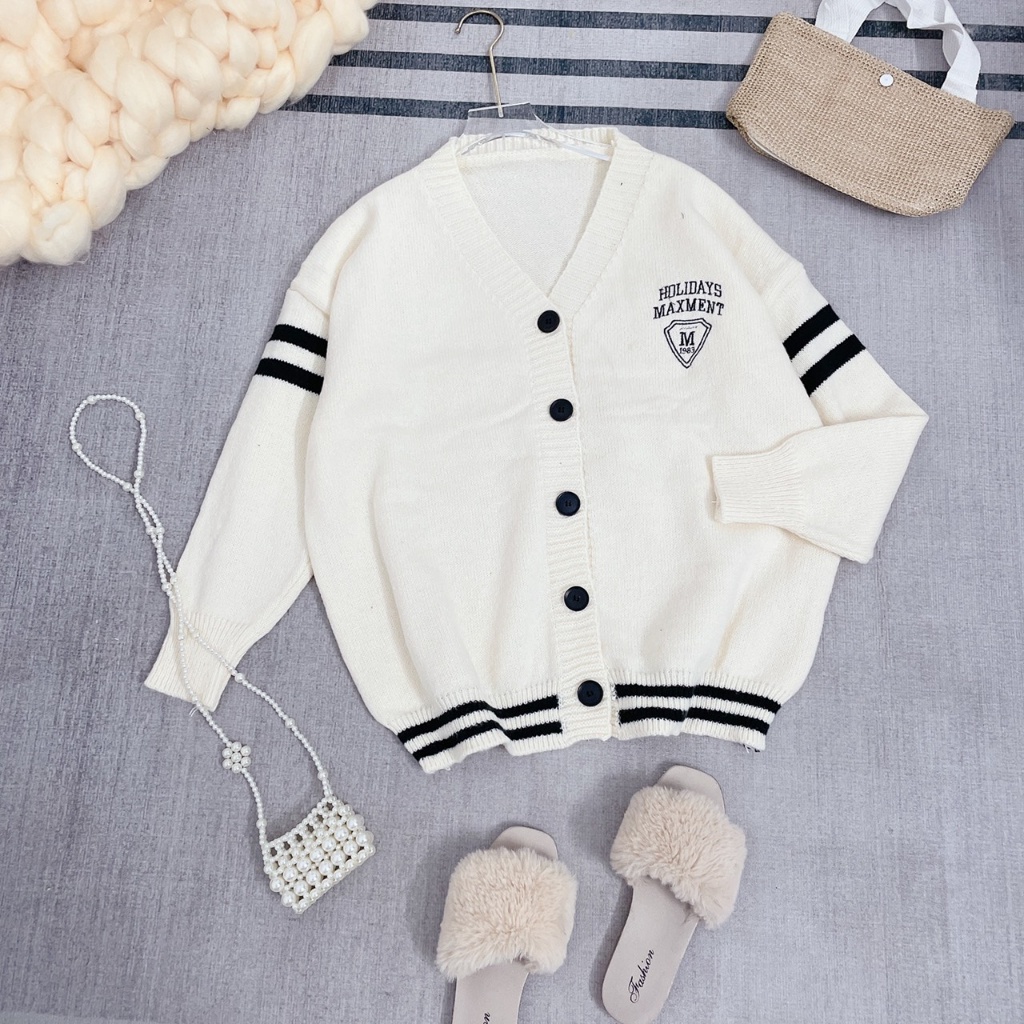 Áo Len Cardigan Áo Len Khoác Ngoài Logo Chữ M Viền Tay Cổ Tim Cúc Cài To Màu Đen Hàng QCCC