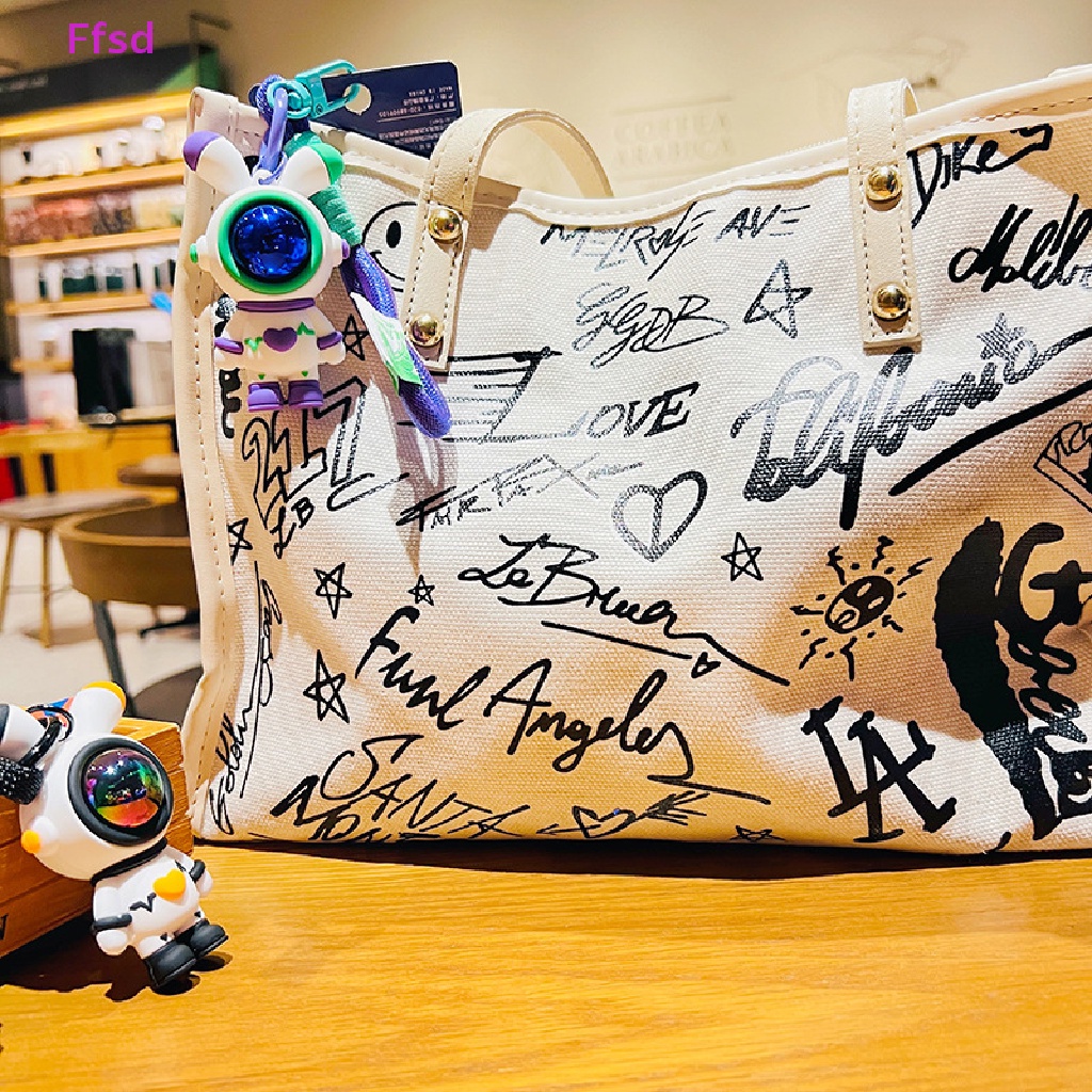 {Ffsd} 1 Móc Khóa Hình Phi Hành Gia / Thỏ Cỡ Lớn Cho Túi Xách / Xe Hơi Bán Chạy