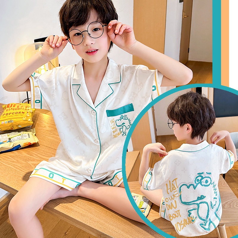 Bộ Đồ Ngủ Tay Ngắn Vải Lụa Lạnh Mỏng In Hoạt Hình Cậu Bé Nhện Dễ Thương Thời Trang Mùa Hè Cho Bé Trai Từ 3-15 Tuổi
