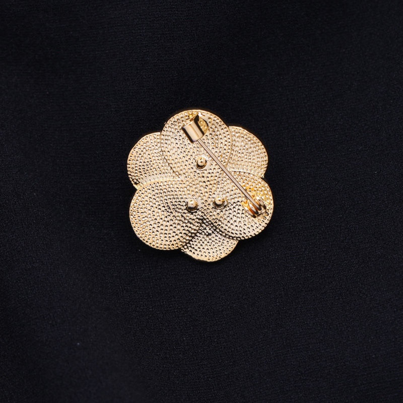 Ghim Cài Áo Hình Hoa Trà Nhỏ Đơn Giản Sang Trọng Chống Ánh Sáng Cho Nữ