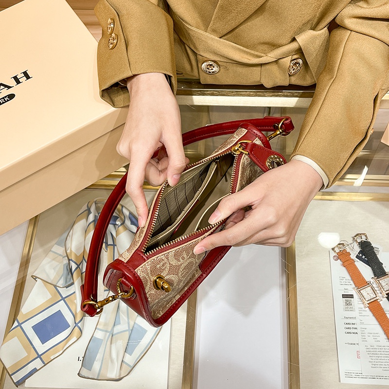 Túi Đeo Vai Famy Thời Trang 2023 Sang Trọng Cho Nữ