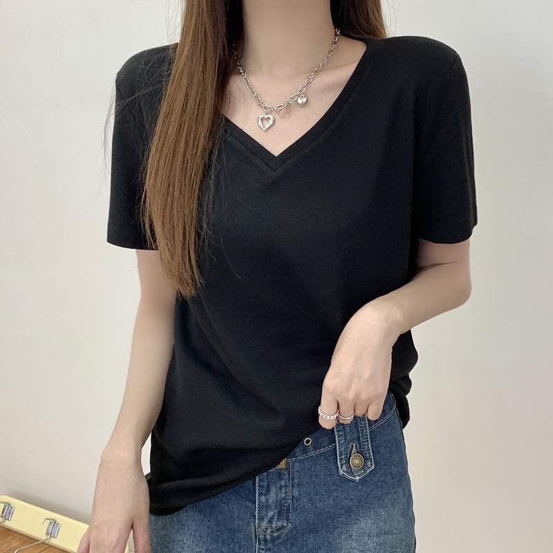 Áo Thun Tay Ngắn Cổ Chữ V Form Rộng Thiết Kế Đơn Giản Cho Nữ