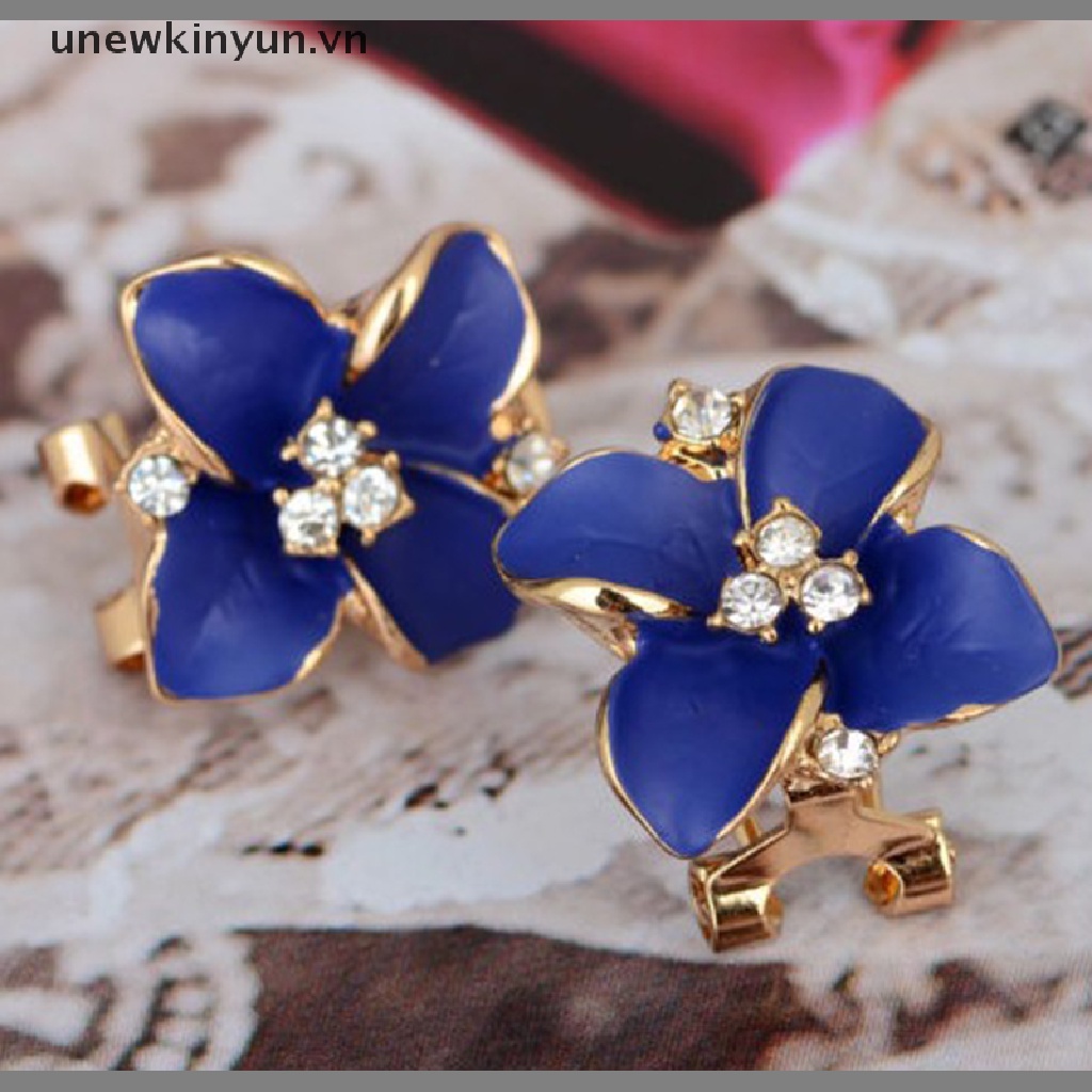 Bông Tai Hình Hoa Đính Pha Lê Màu Xanh Dương Thanh Lịch Thời Trang Cho Nữ