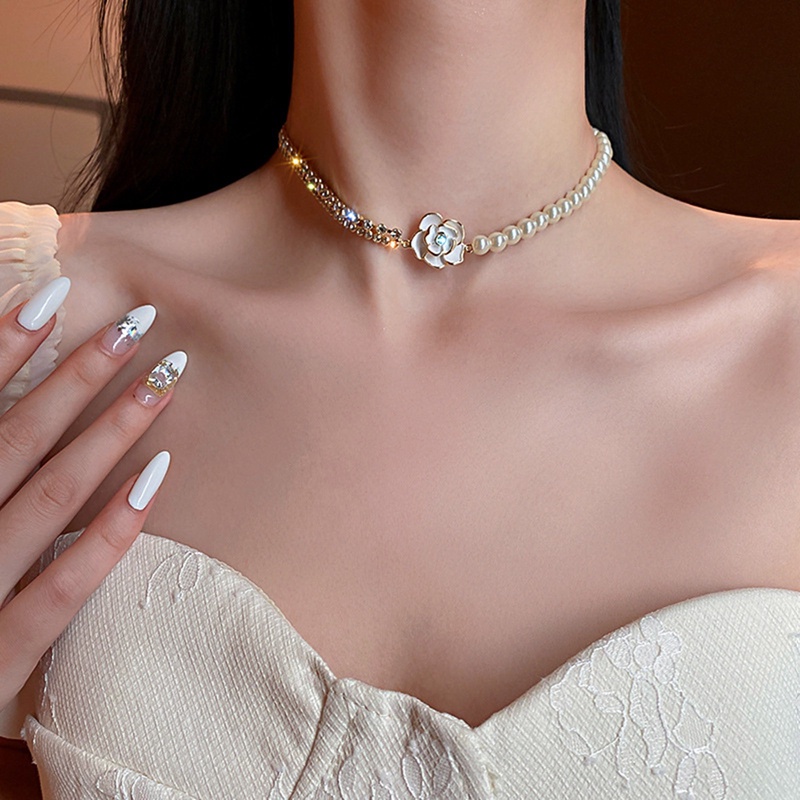 Vòng Cổ Choker Mặt Hoa Trắng Đính Ngọc Trai Nhân Tạo Thời Trang Cho Nữ