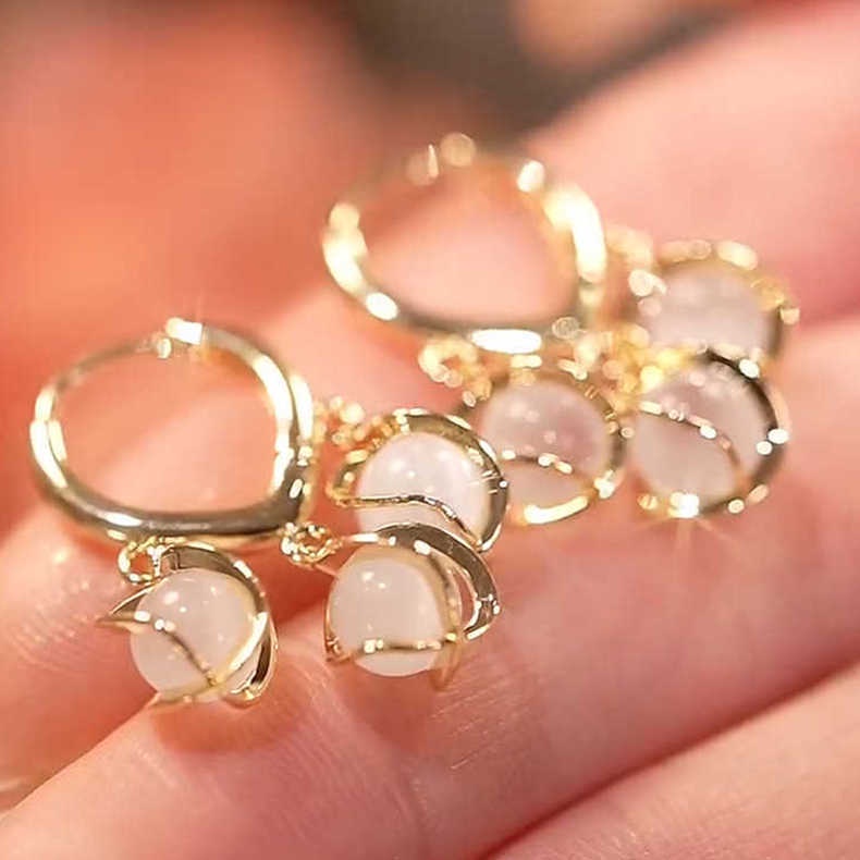 Khuyên Tai Đính Đá Mắt Mèo Đơn Giản Nhẹ Nhàng Thời Trang Hàn Quốc Và Tối Giản Chất Lượng Cao Trực Tuyến Trực Tiếp Từ Hàn Quốc Cho Nữ