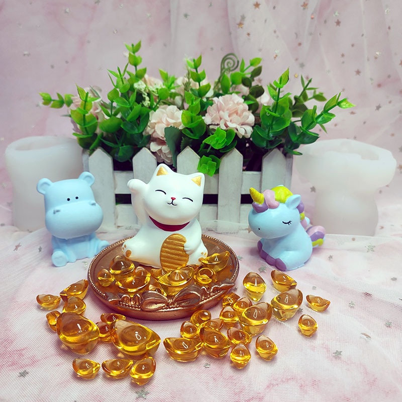 Khuôn Làm Nến / Sô Cô La Hình Mèo May Mắn / Ngựa Một S