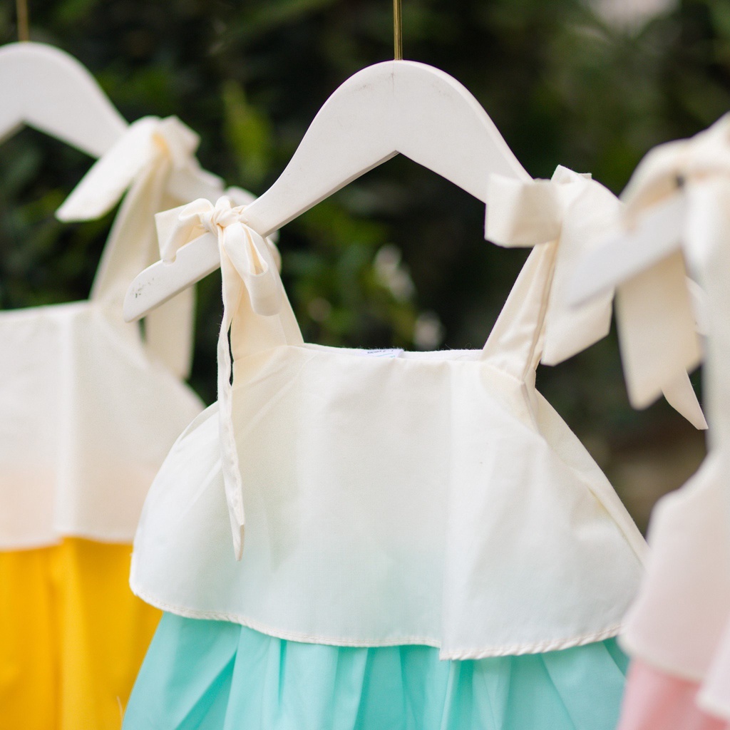 Váy maxxi 2 dây phối tùng thô lụa