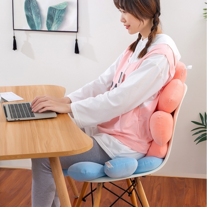 Miếng Lót Ghế Ngồi Xe Hơi Hình Hoa Cúc Dễ Thương