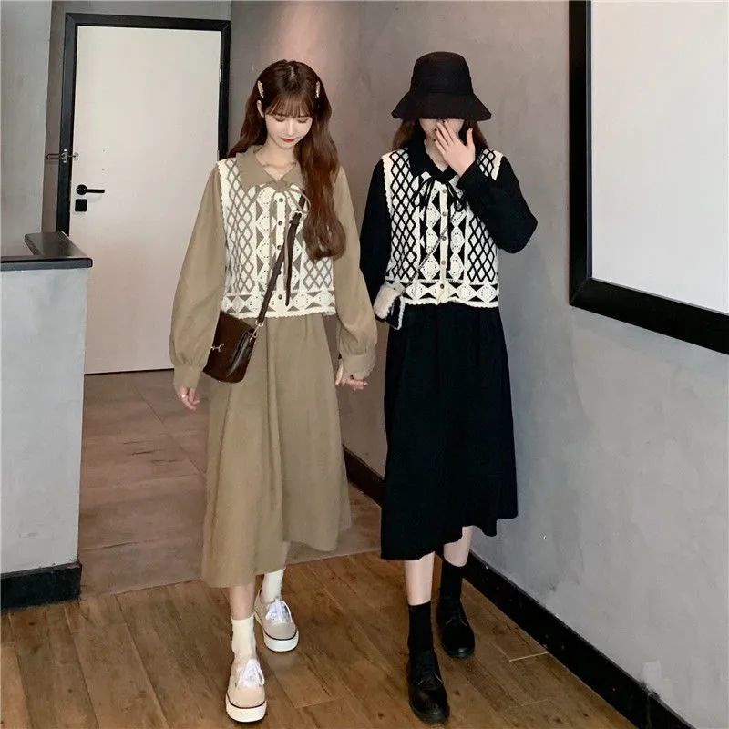 Plus Set Áo Thun Dài Tay Cổ Tròn + Váy Yếm Chữ A Thời Trang Nữ