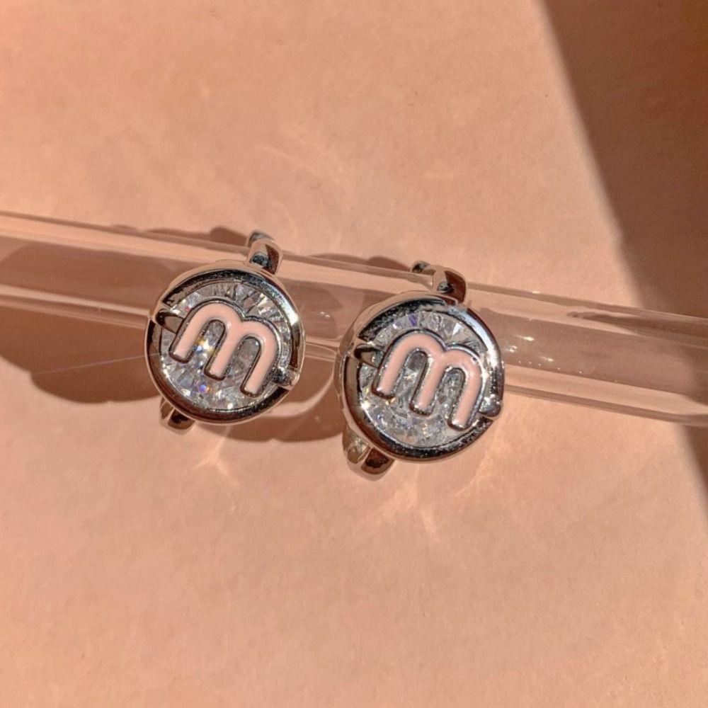 Bông Tai Hình Khối Chữ M Tráng Men Độc Đáo Phong Cách Vintage