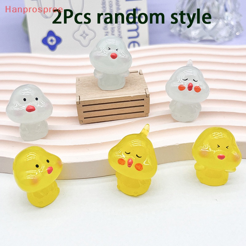 Hanprospree > Tượng Gà Hoạt Hình Ba Chiều Mini Bằng Nhựa Resin Dạ Quang Dễ Thương Trang Trí Bàn Làm Việc / Xe Hơi / Nhà Cửa