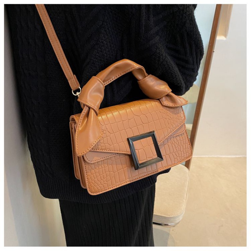 Niche Túi Đeo Chéo Họa Tiết Vân Đá Phong Cách Phương Tây Cao Cấp Thời Trang Mới 2023 Dễ Phối Đồ Dành Cho Bạn Nữ