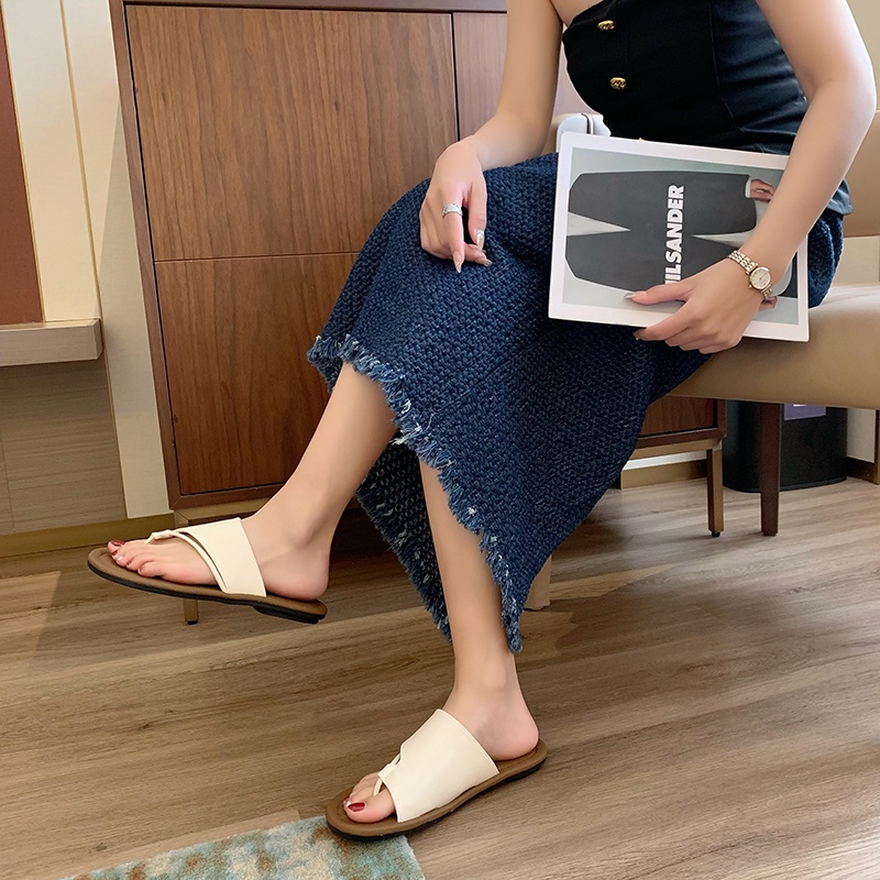 Dép Mũi Tròn Đế Mềm Thoải Mái Dễ Phối Đồ Cho Nữ